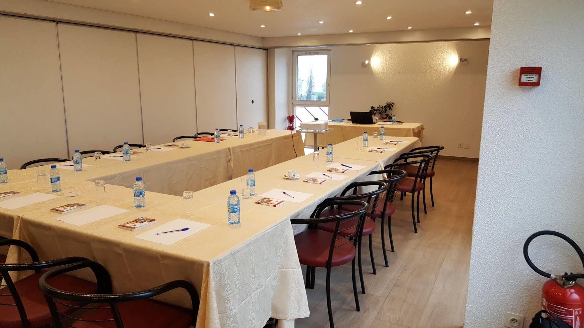 Hotel Eclipse Magnanville Εξωτερικό φωτογραφία